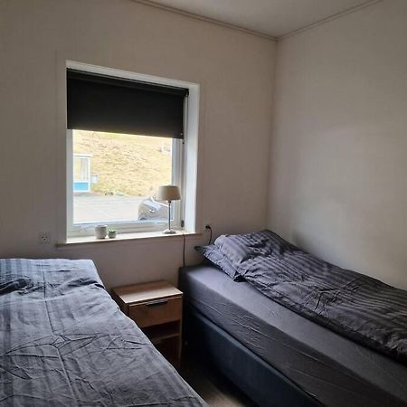 New Flat With Hot Tub - No3 Apartment Oyndarfjordur Ngoại thất bức ảnh