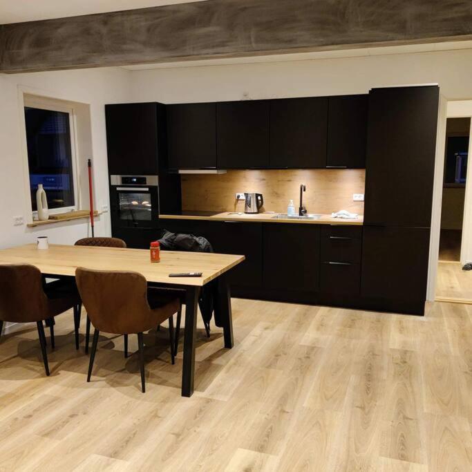 New Flat With Hot Tub - No3 Apartment Oyndarfjordur Ngoại thất bức ảnh